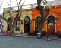 IMG_20180907_160751 07/09/2018 - Maisons colniales transformées en petits restaurants. Our first touristy town with its pretty restaurants and lots of little boutiques painted in...